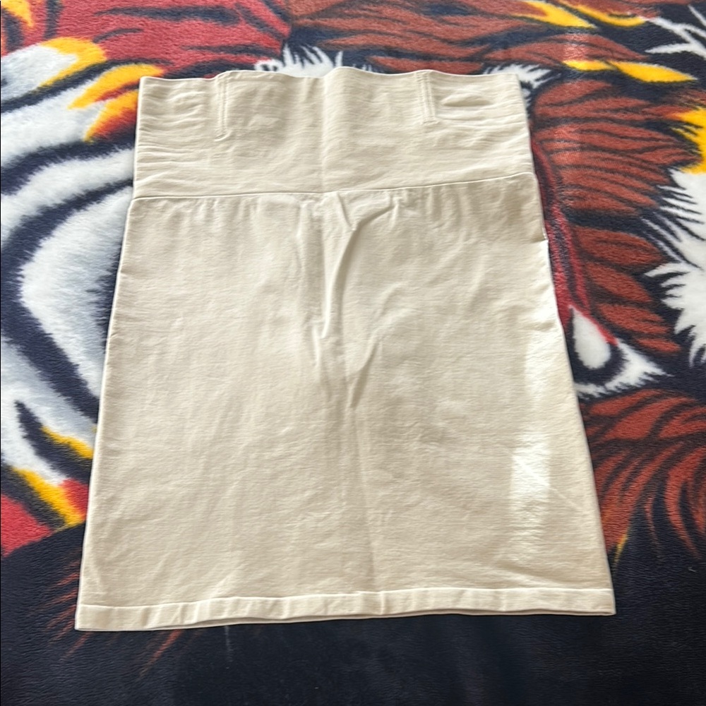Half slip shapewear skirt tan